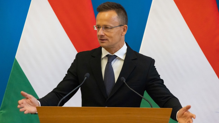 Hungary đe dọa chặn tất cả gói hỗ trợ quân sự của EU cho Ukraine