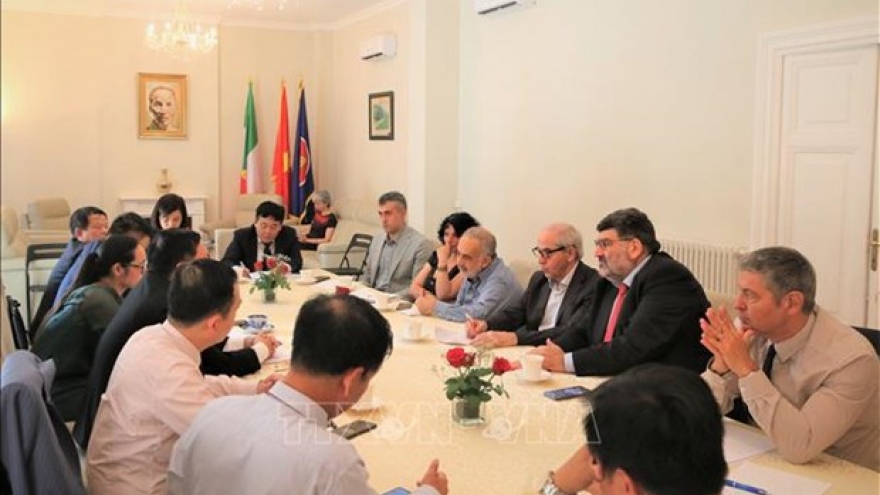 Rome seminar talks path towards socialism in Vietnam