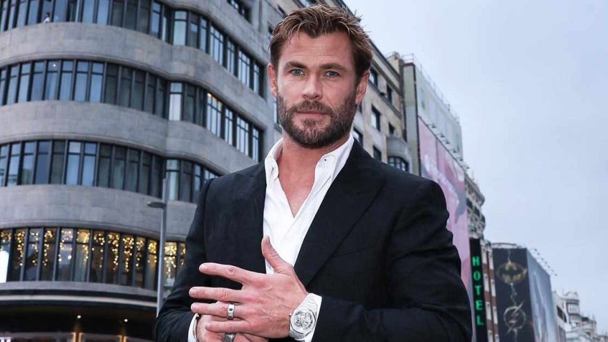Thần Sấm Chris Hemsworth tiết lộ công việc đầu tiên được trả lương