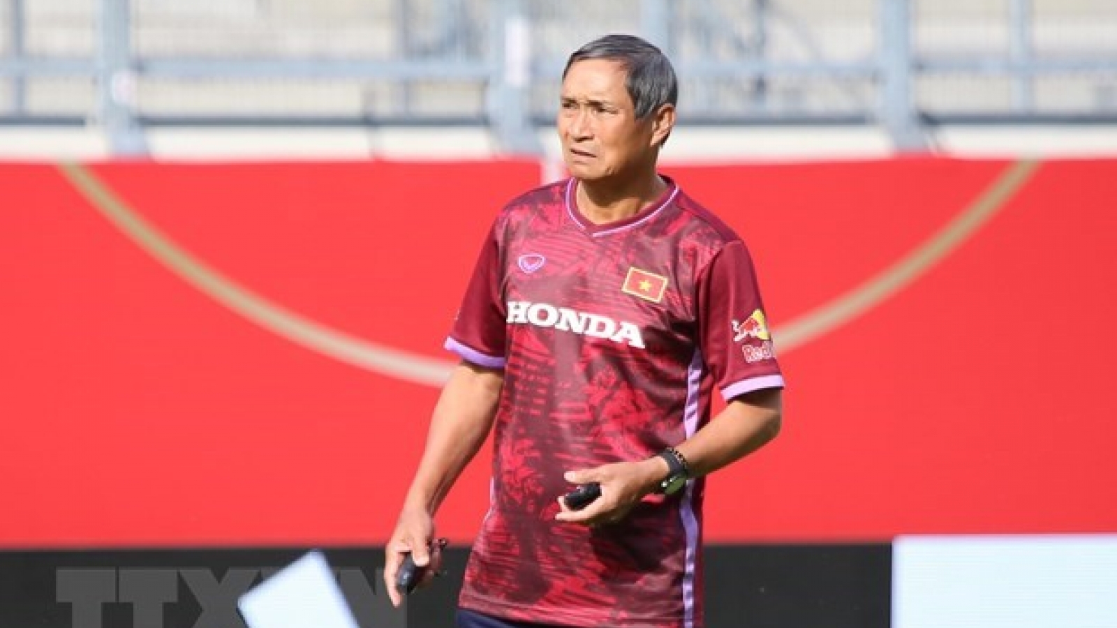 Mai Duc Chung, the oldest coach in World Cup history
