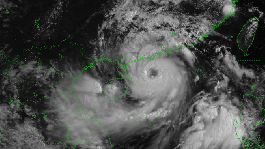 Bão số 1 giật cấp 15 tiếp tục di chuyển về phía Hải Phòng, Quảng Ninh