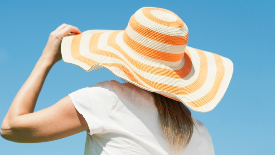 8 mẹo để bảo vệ làn da trong thời tiết nắng nóng