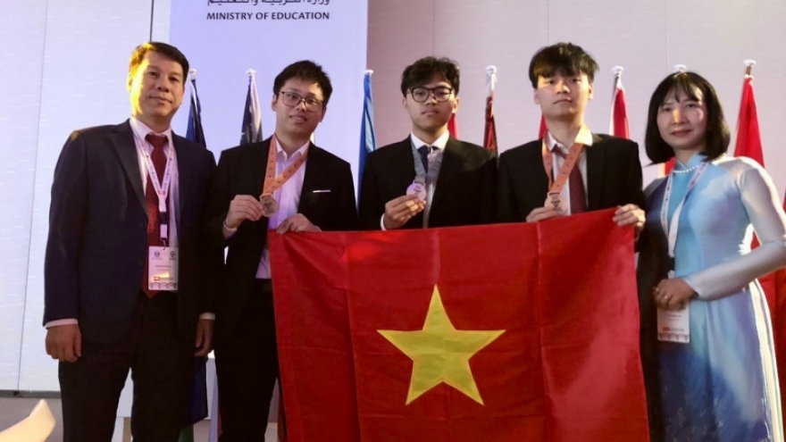 Việt Nam đoạt 3 huy chương tại Olympic Sinh học quốc tế năm 2023