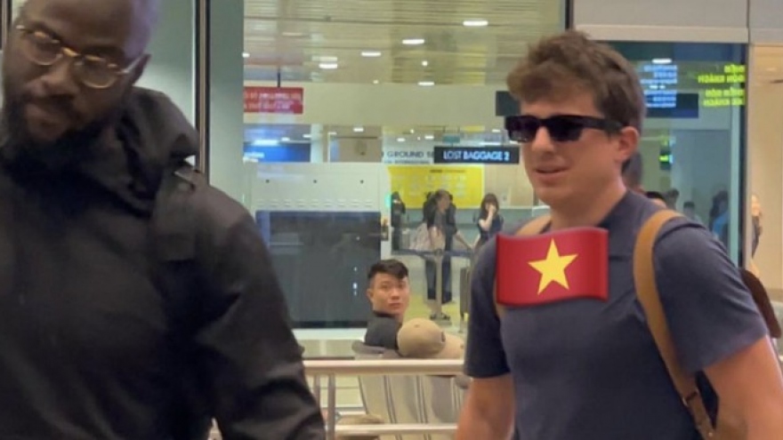 Charlie Puth arrives in Vietnam for July 22 music gala