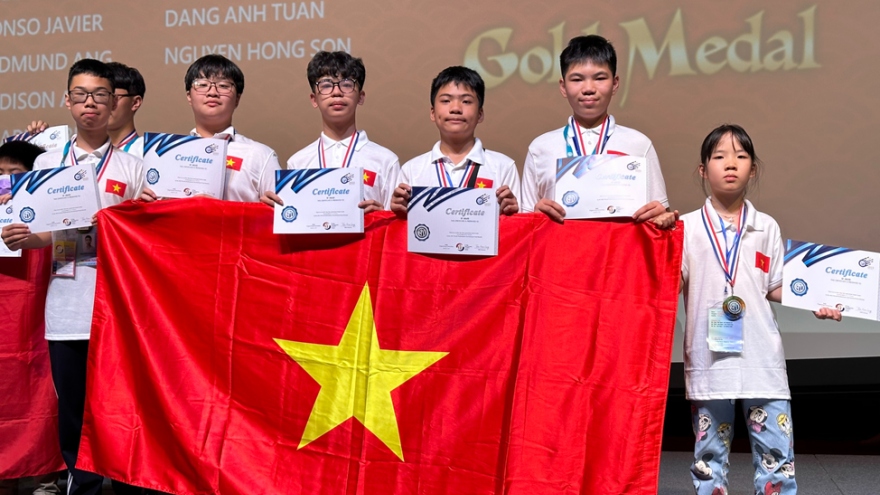 All Vietnamese students at World Mathematics Invitational 2023 win prizes