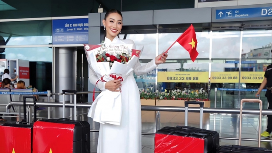 Giang Tien departs for Miss World Tourism 2023 in Sri Lanka