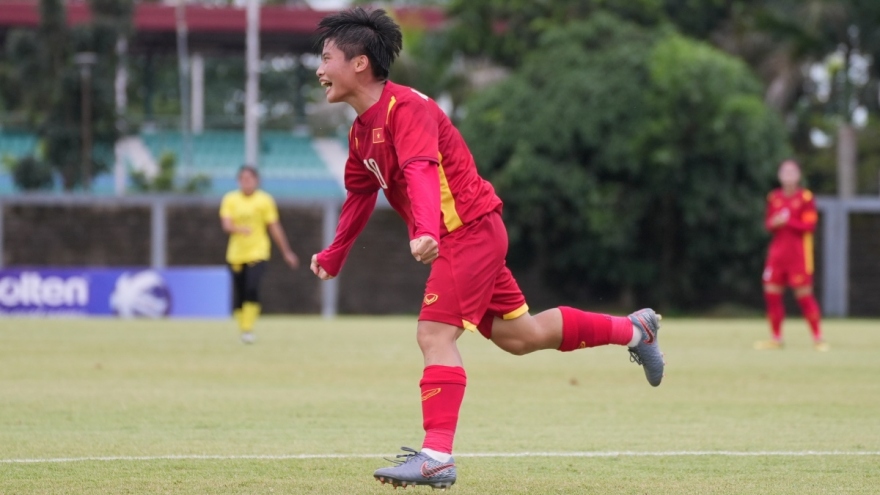 Tiền đạo U19 nữ Việt Nam giành danh hiệu "Vua phá lưới" giải Đông Nam Á