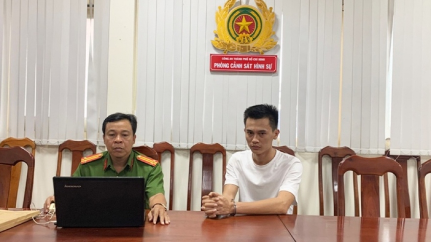 Bắt khẩn cấp 'trùm buôn' siêu xe Phan Công Khanh