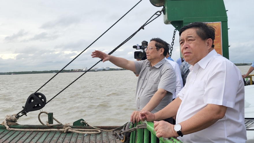 Thủ tướng Phạm Minh Chính khảo sát Cảng trung chuyển quốc tế Cần Giờ