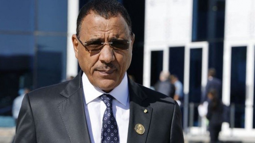 Tổng thống Bazoum xuất hiện lần đầu trên truyền hình sau đảo chính tại Niger