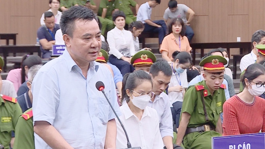 Bị cáo Nguyễn Anh Tuấn nêu quan điểm phản bác Hoàng Văn Hưng
