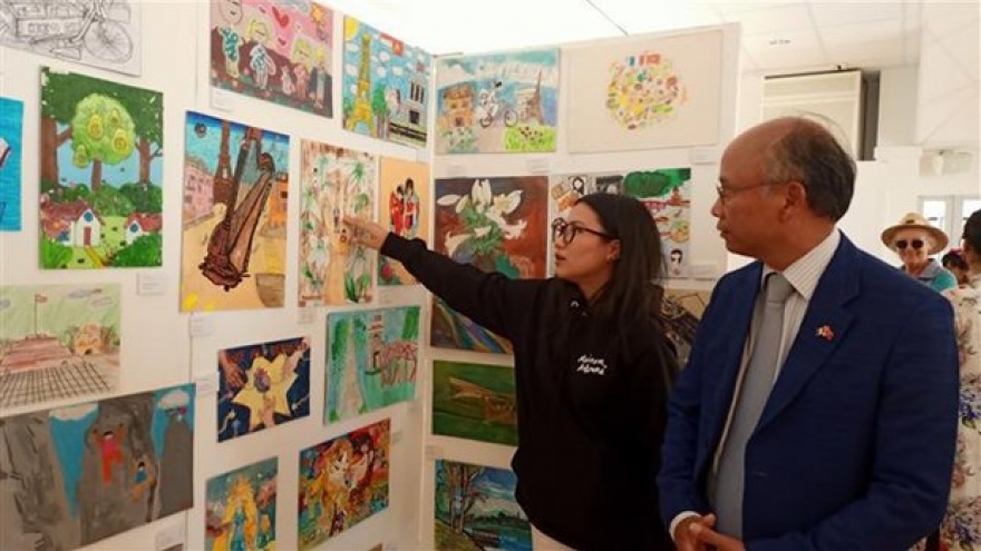 Vietnamese culture shines in French locality