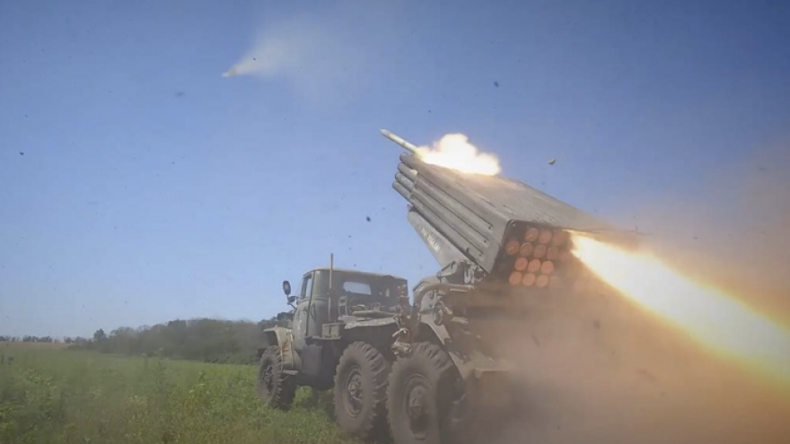 Nga nã pháo làm nổ tung kho đạn dược của Ukraine ở Zaporizhzhia