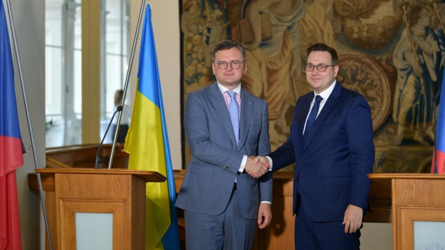 Ngoại trưởng Séc tuyên bố sẽ tiếp tục hỗ trợ Ukraine mọi mặt