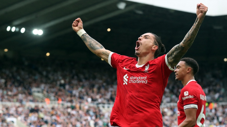 Kết quả Ngoại hạng Anh 28/8: 10 người của Liverpool ngược dòng đả bại Newcastle