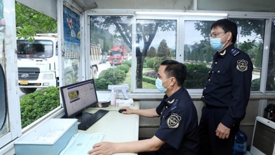 Smart border gate promotes Vietnam-China economic ties