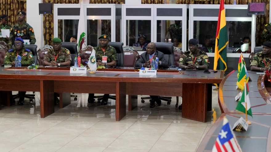 ECOWAS tuyên bố can thiệp quân sự vào Niger là biện pháp cuối cùng