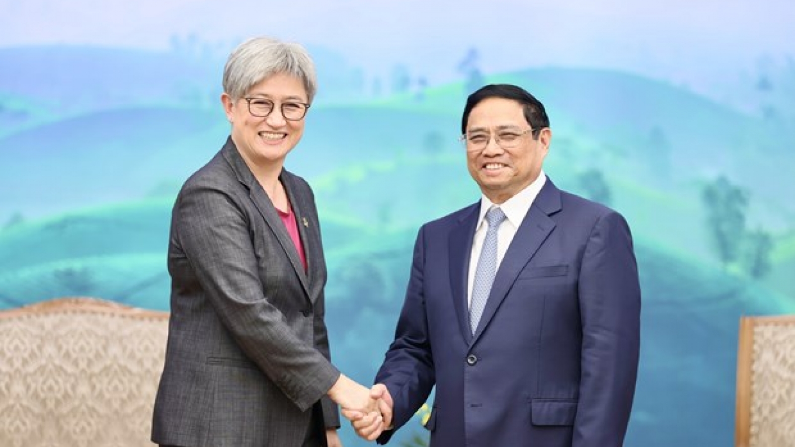 PM Pham Minh Chinh receives visiting Australian Foreign Minister