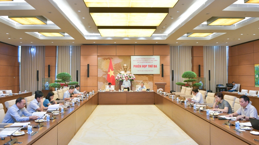 Vietnam moving towards building e-parliament