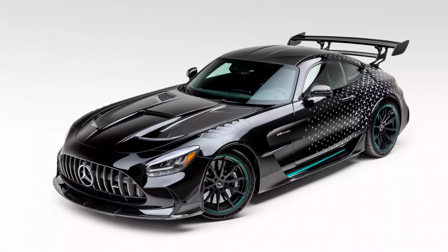 Siêu xe Mercedes-AMG GT Black Series P One Edition được bán đấu giá