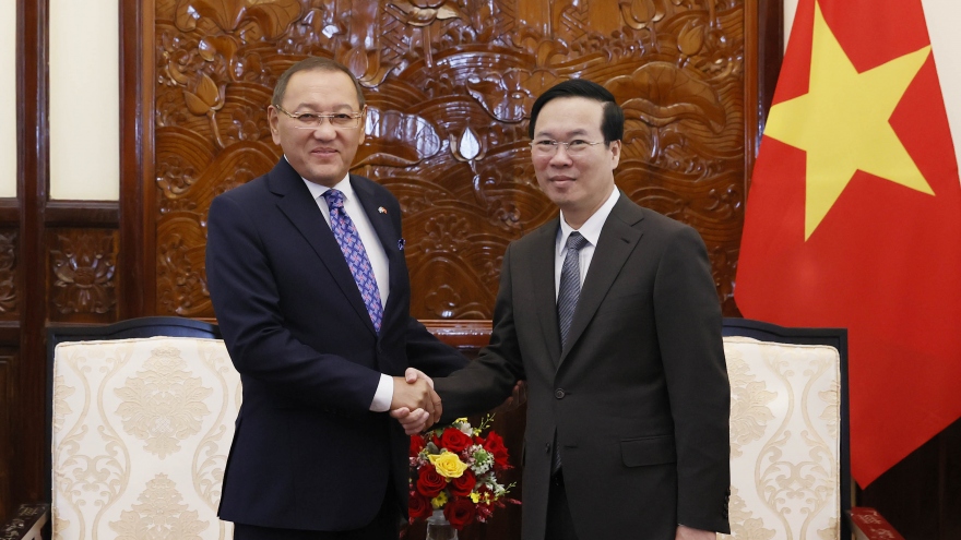 Chủ tịch nước Võ Văn Thưởng tiếp Đại sứ Kazakhstan chào từ biệt