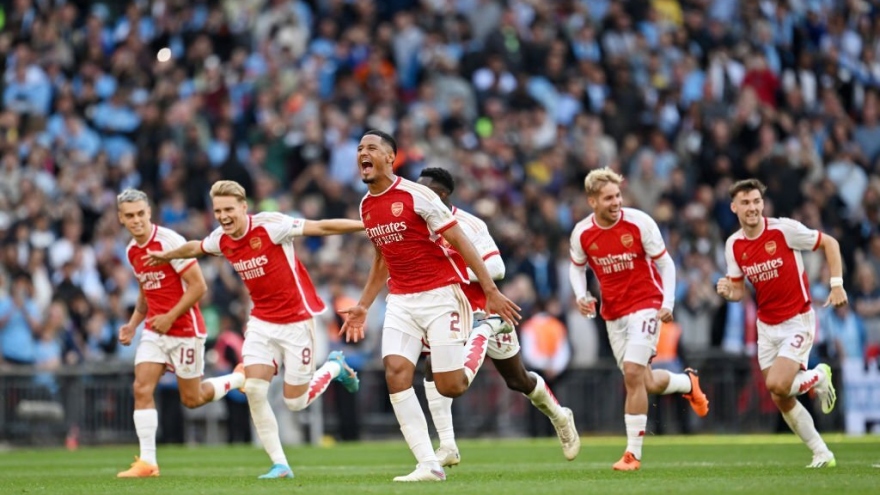 De Bruyne đá hỏng luân lưu, Man City nhìn Arsenal giành Siêu cúp Anh