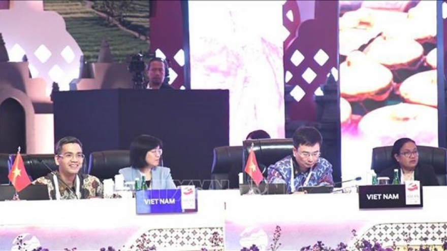 Vietnam attends ASEAN Finance Ministers & Central Bank Governors Meeting