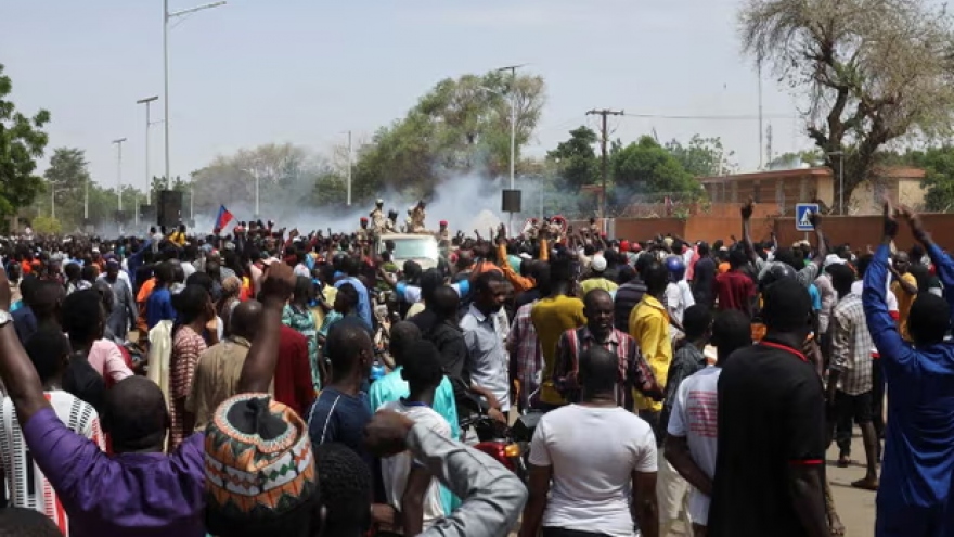 Niger đóng cửa không phận, ECOWAS gặp khó trong kế hoạch can thiệp quân sự