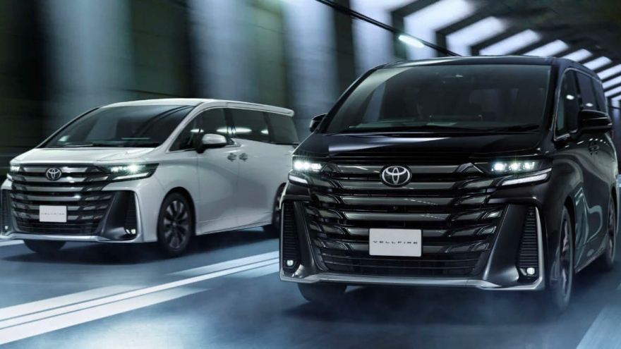 Cận cảnh bộ đôi Toyota Alphard và Vellfire 2023 vừa ra mắt