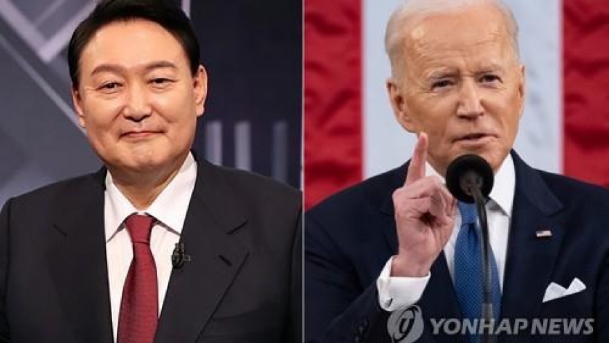 Tổng thống Mỹ gặp song phương lãnh đạo Hàn Quốc và Nhật Bản