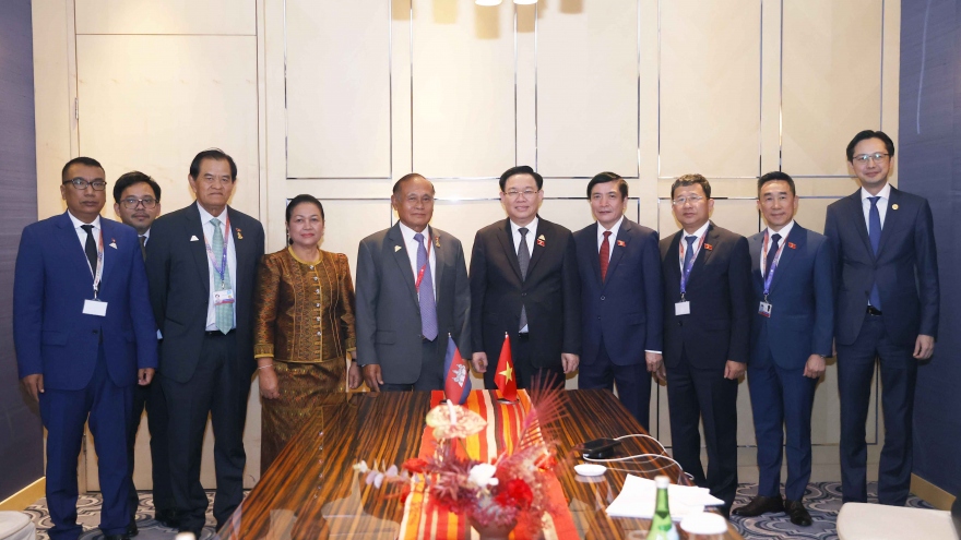 Chủ tịch Quốc hội gặp Phó Chủ tịch Thượng viện Campuchia