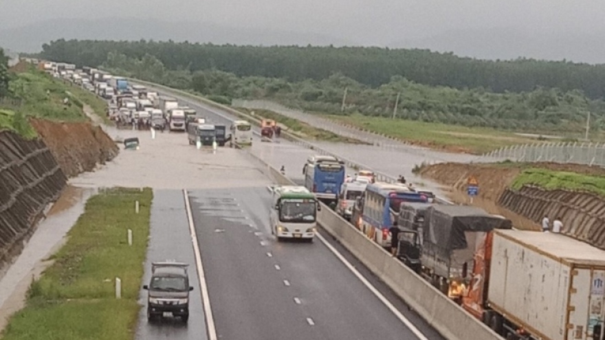 Phải có phương án xử lý ngập cao tốc Phan Thiết-Dầu Giây trước 20/8