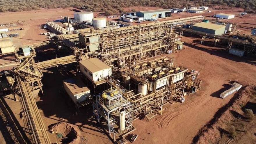 Australia xây dựng nhà máy xử lý đất hiếm đầu tiên