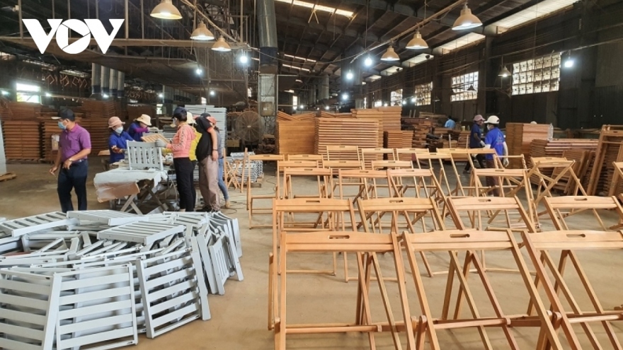 Xuất khẩu gỗ và sản phẩm từ gỗ giảm sâu