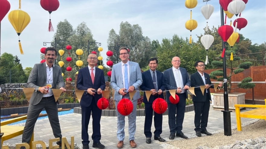 Hoi An garden opens in Germany