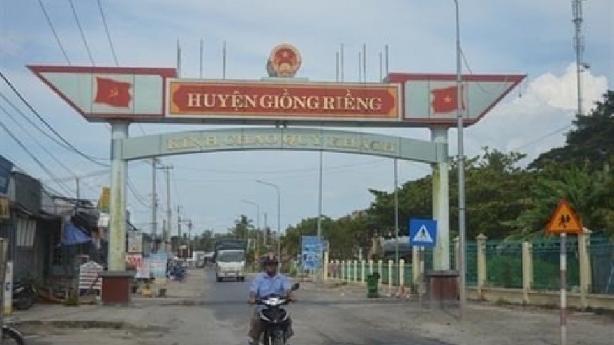 5 cán bộ xã ở huyện Giồng Riềng (Kiên Giang) bị Công an Tiền Giang bắt tạm giam