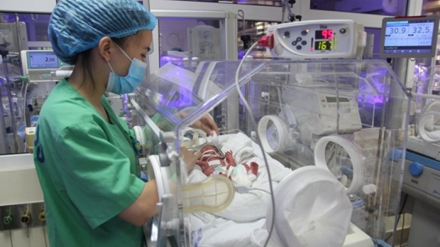 Vietnam sees great strides in saving extremely premature low weight infants