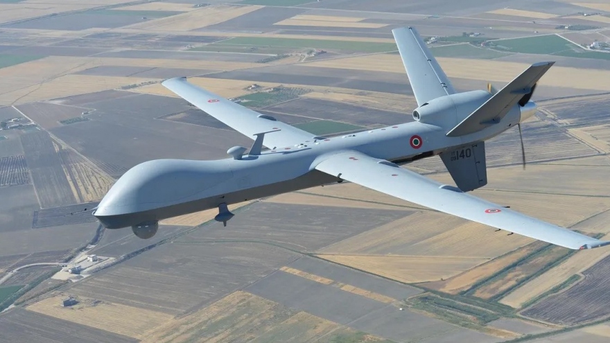 Nga điều chiến đấu cơ chặn 2 UAV Mỹ gần Crimea