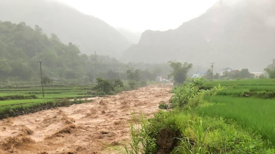 Sạt lở, tắc đường chưa thể khắc phục do mưa lớn ở Sơn La