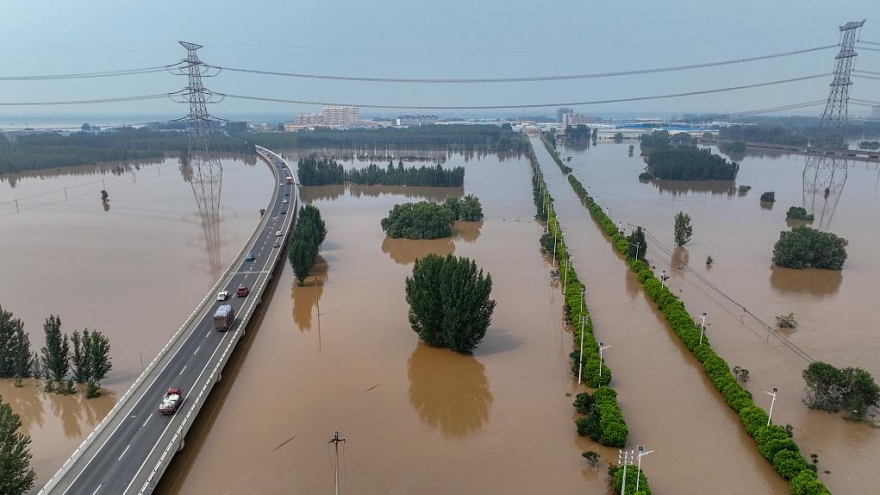 Hà Bắc (Trung Quốc) sơ tán hơn 1,2 triệu dân khỏi các vùng ngập lụt