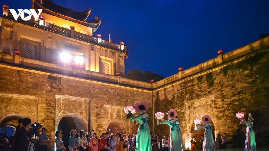 Hanoi launches diverse activities to develop night-time tourism