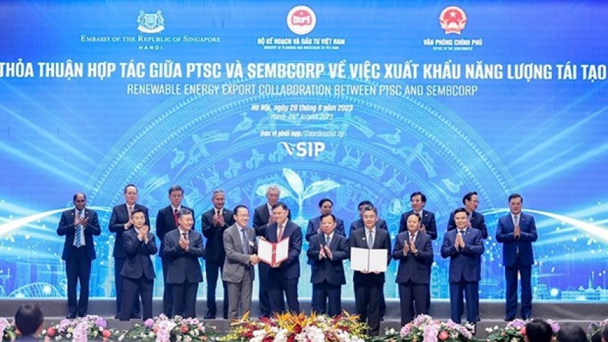 Vietnamese, Singaporean firms licensed to carry out offshore renewable project