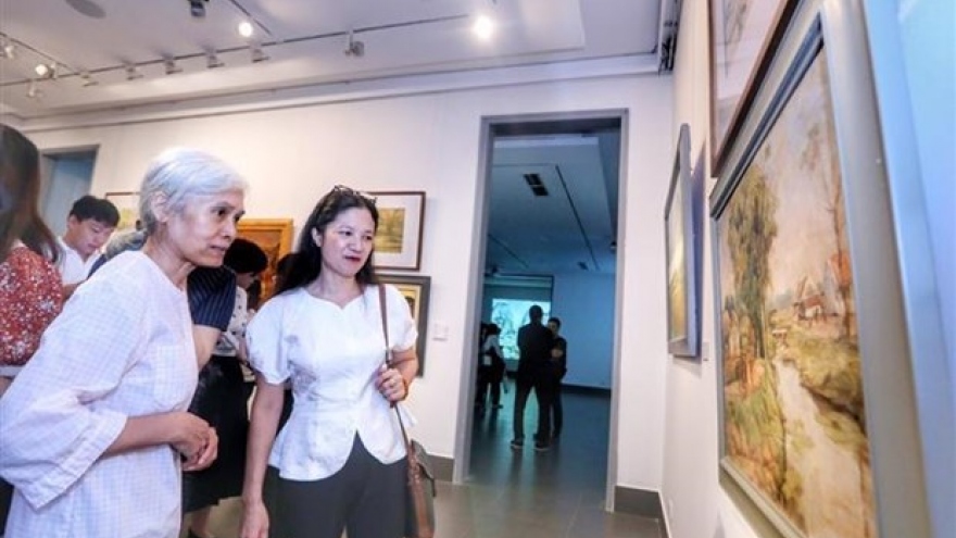 Colorful artist exhibition celebrates National Day in style