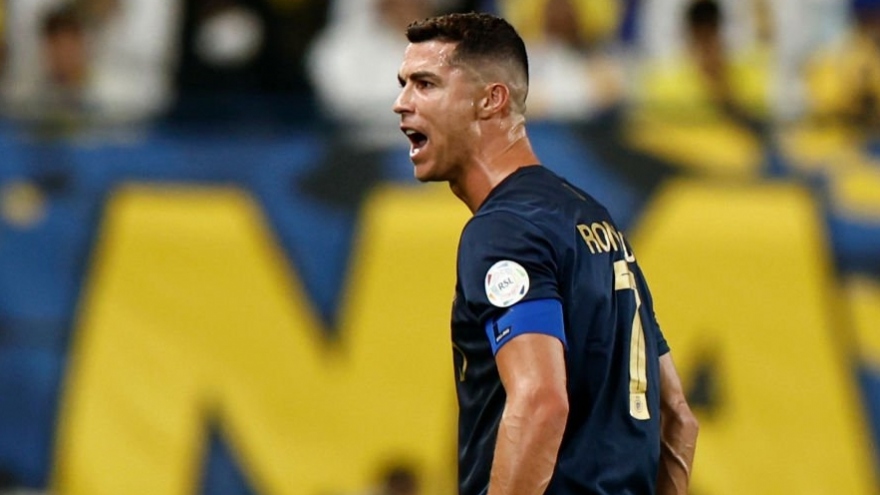 Ronaldo có hành động đẹp ở trận Al Nassr thắng 4-0 Al Shabab