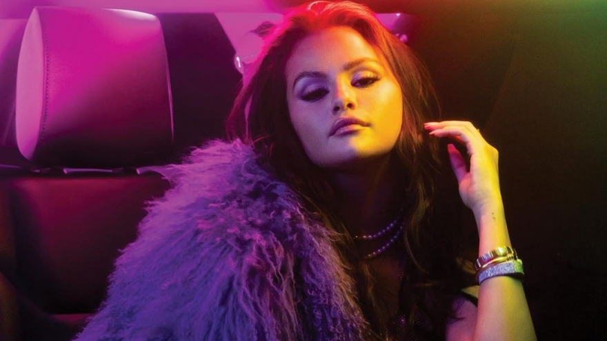 Selena Gomez phủ nhận tin ca khúc mới "Single Soon" nhắc về tình cũ The Weeknd