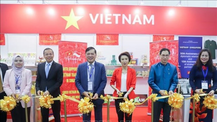 Vietnamese products impressive at Singapore’s Franchising & Licensing Asia