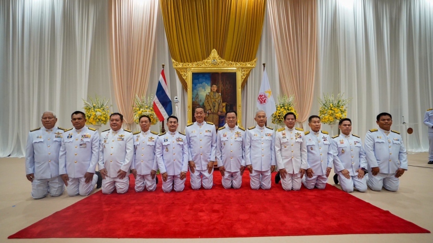 Tân Thủ tướng Thái Lan tiếp nhận sắc phong, cam kết làm việc “không mệt mỏi”