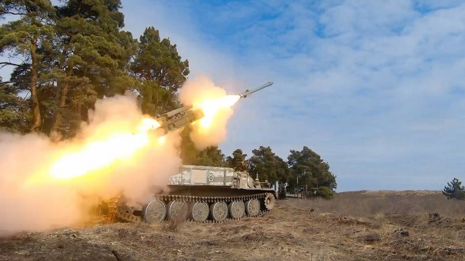 Toàn cảnh quốc tế trưa 29/11: Nga trút 100 tên lửa xuống các căn cứ Ukraine