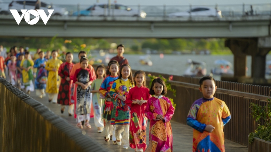 Phát triển các ngành công nghiệp văn hóa, đóng góp 7% GDP vào năm 2030