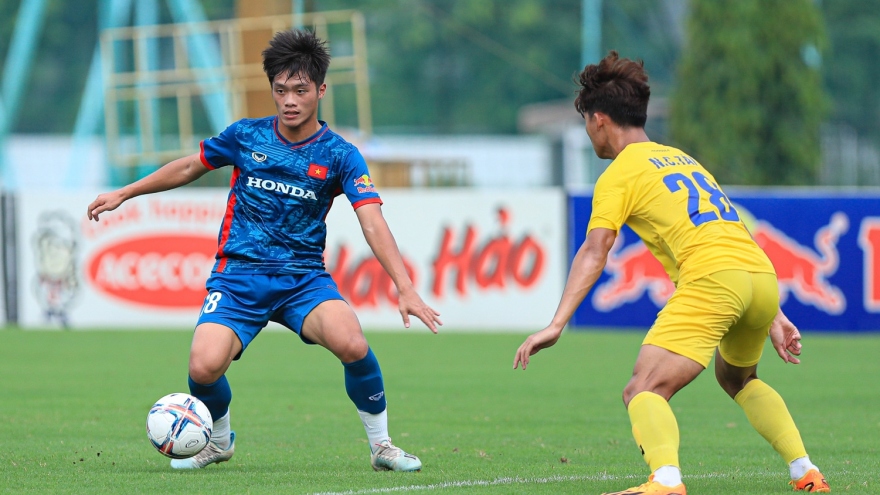 U23 Việt Nam đánh rơi chiến thắng, HLV Hoàng Anh Tuấn chỉ ra điểm yếu của học trò